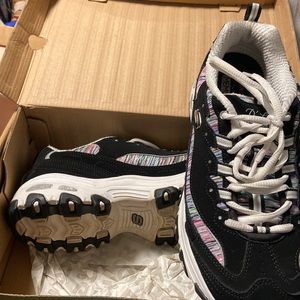 Sketchers Air Cool memory foam. Worn maybe twice